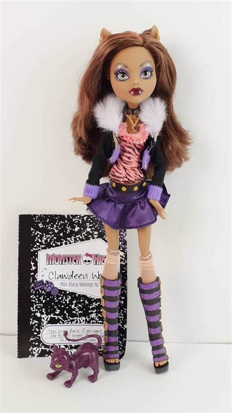 The item "Monster High 2009 <b>Clawdeen</b> <b>Wolf</b> Doll <b>First</b> <b>Wave</b> Original Retired Rare New In Box" is in sale since Thursday, September 30, 2021. . First wave clawdeen wolf